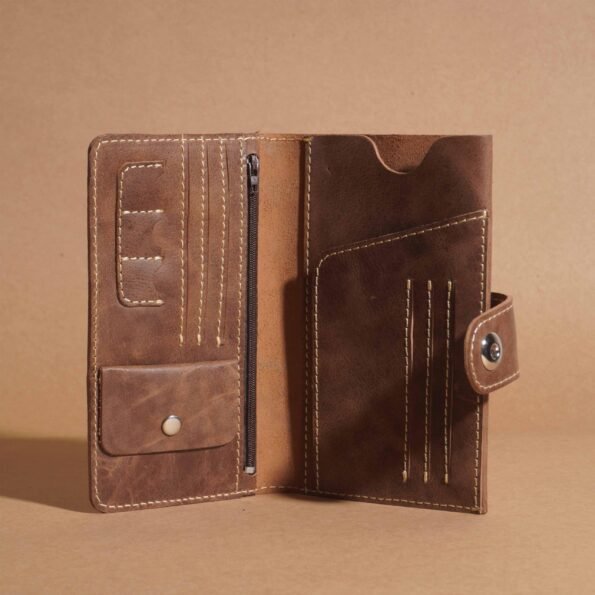 Kit Wallet in Brown Leather